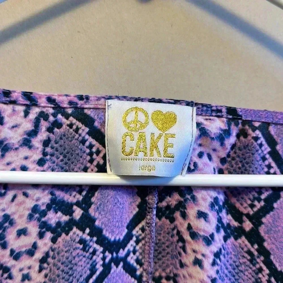 Tunic - Picture 3 of 4